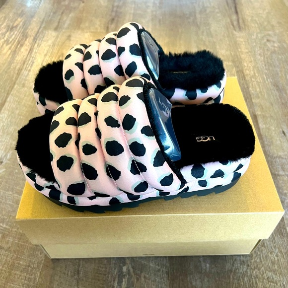 UGG Shoes - UGG MAXI SLIDE CHEETAH PRINT PINK